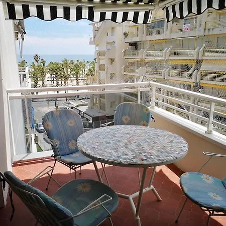Апартаменты Seafront