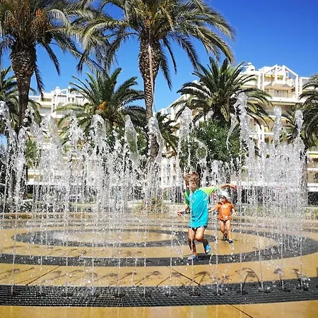 Seafront Апартаменты